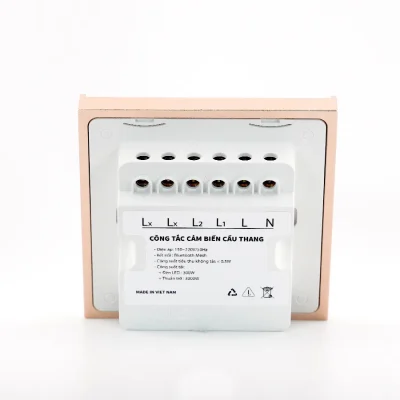 Công tắc cảm ứng cầu thang tích hợp cảm biến thông minh BLE vuông